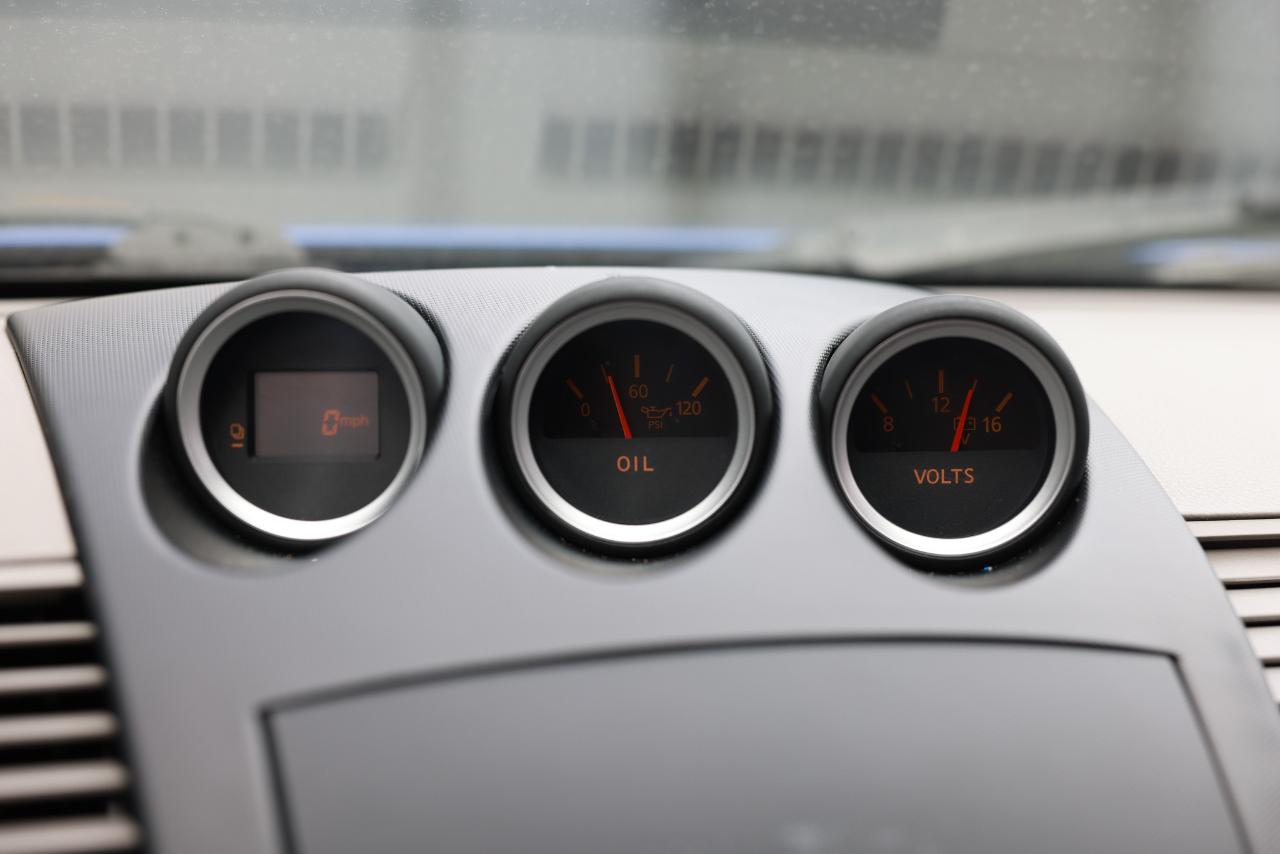 Nissan 350Z  2004