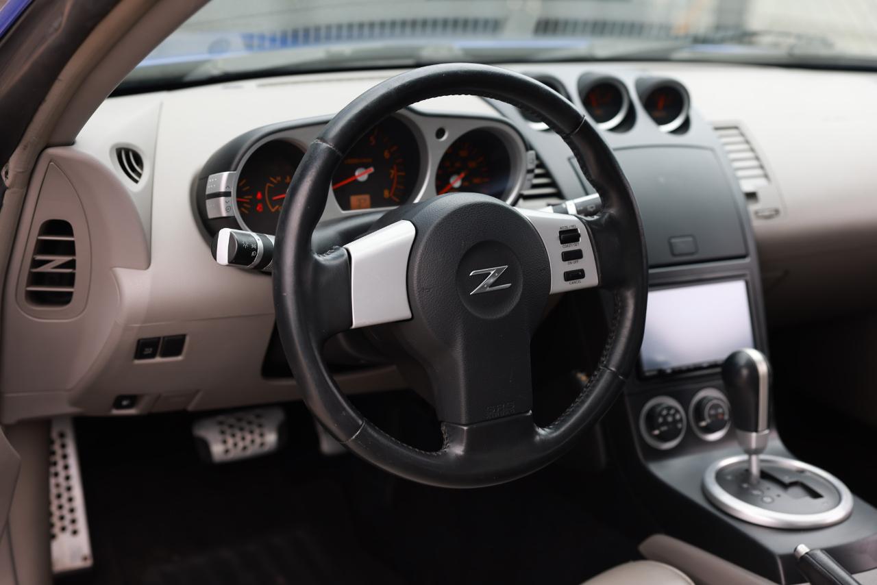 Nissan 350Z  2004