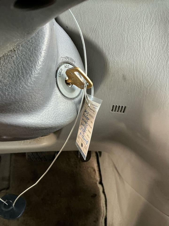 Toyota Corolla  2004