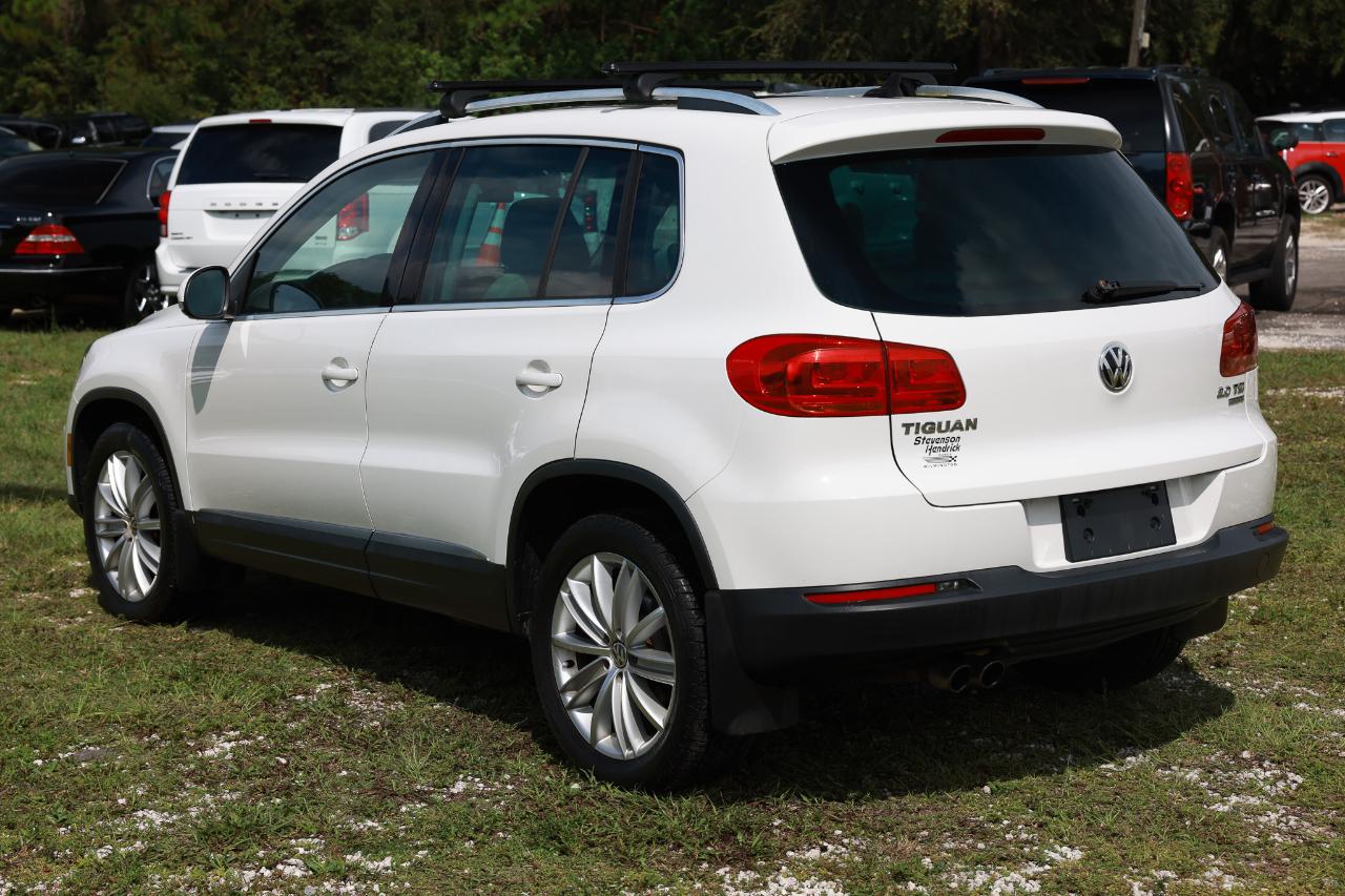 Volkswagen Tiguan  2013