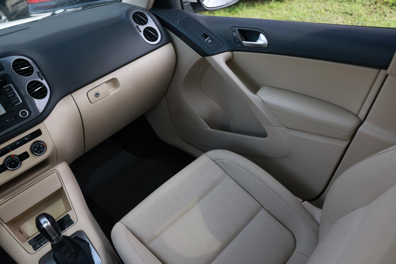 Volkswagen Tiguan  2013