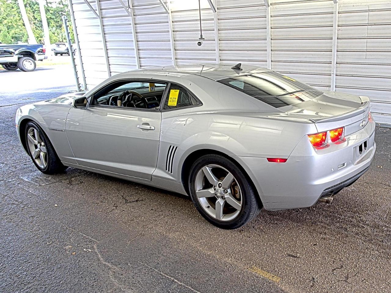Chevrolet Camaro photo 5