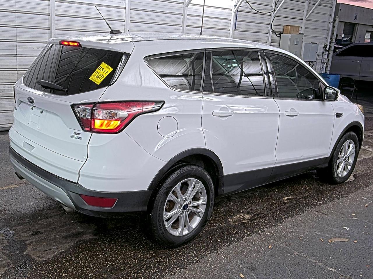 Ford Escape  2017