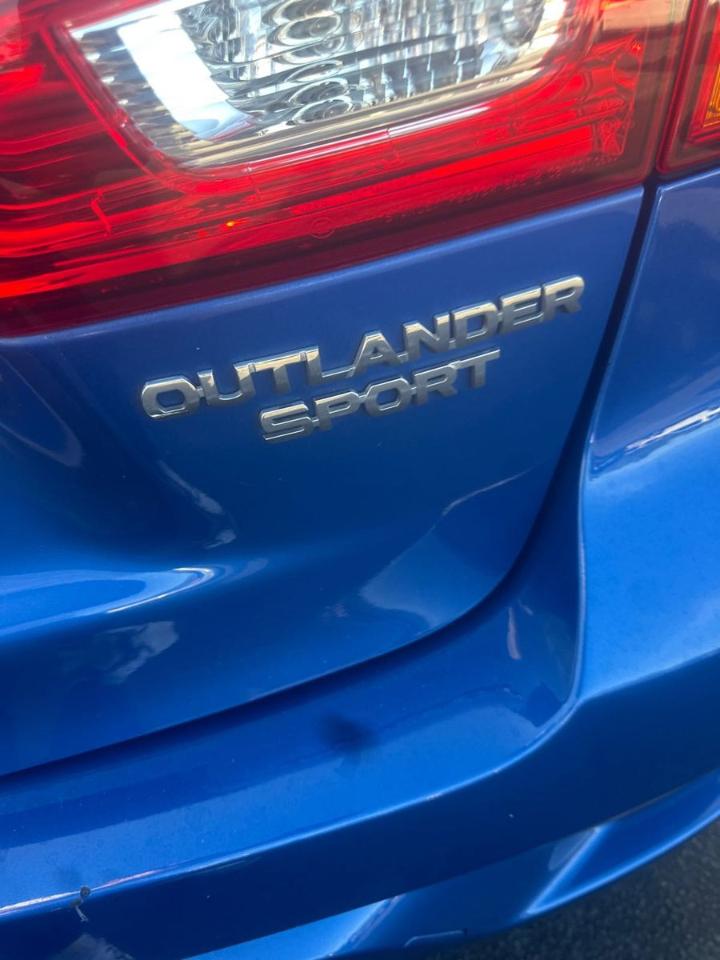 Mitsubishi Outlander Sport  2019