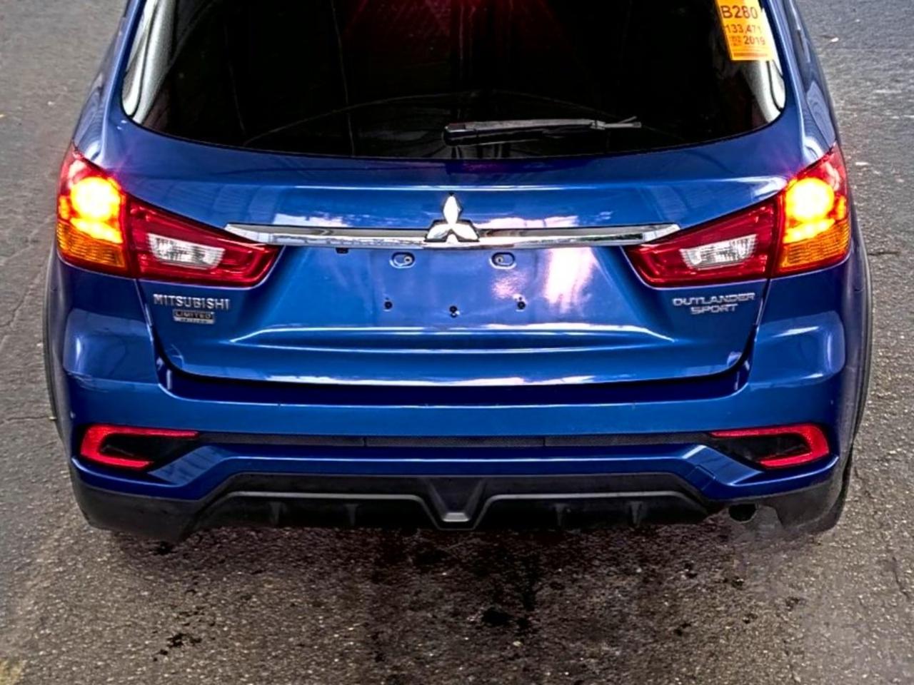 Mitsubishi Outlander Sport  2019