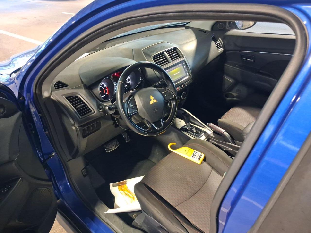 Mitsubishi Outlander Sport  2019