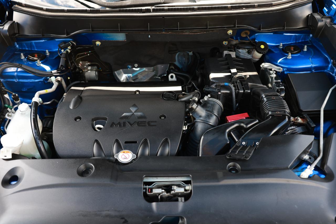 Mitsubishi Outlander Sport  2019