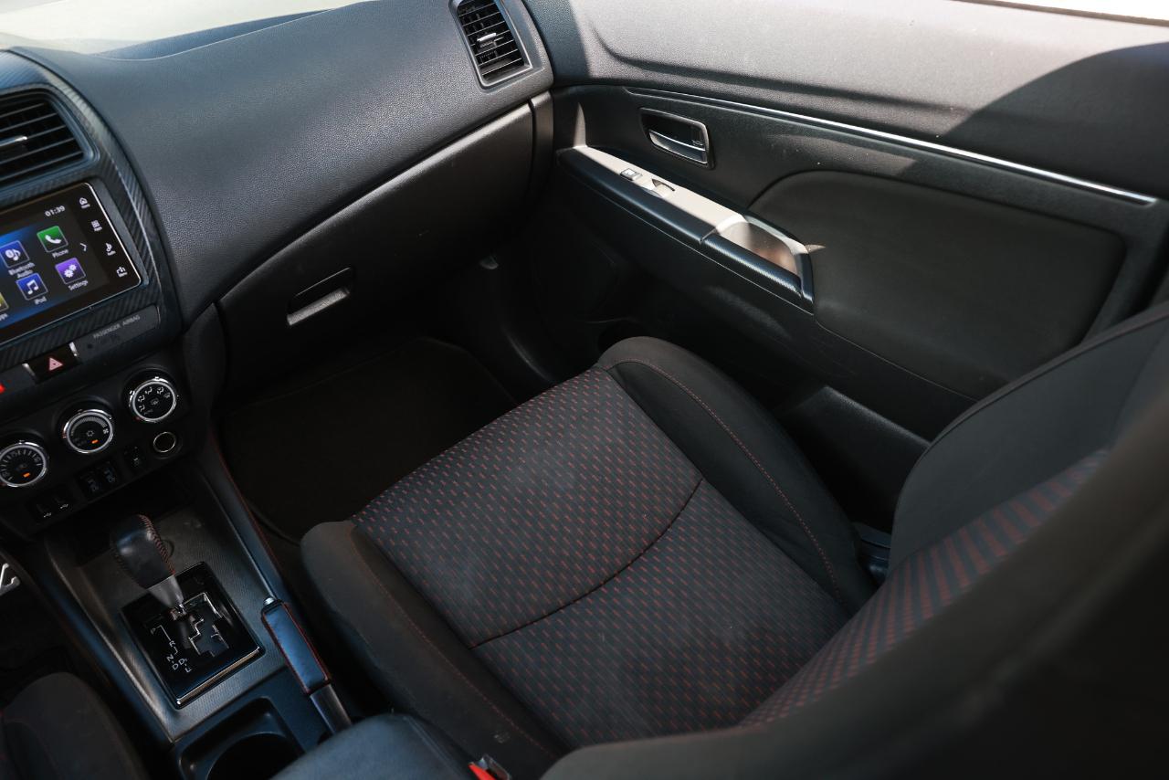 Mitsubishi Outlander Sport  2019