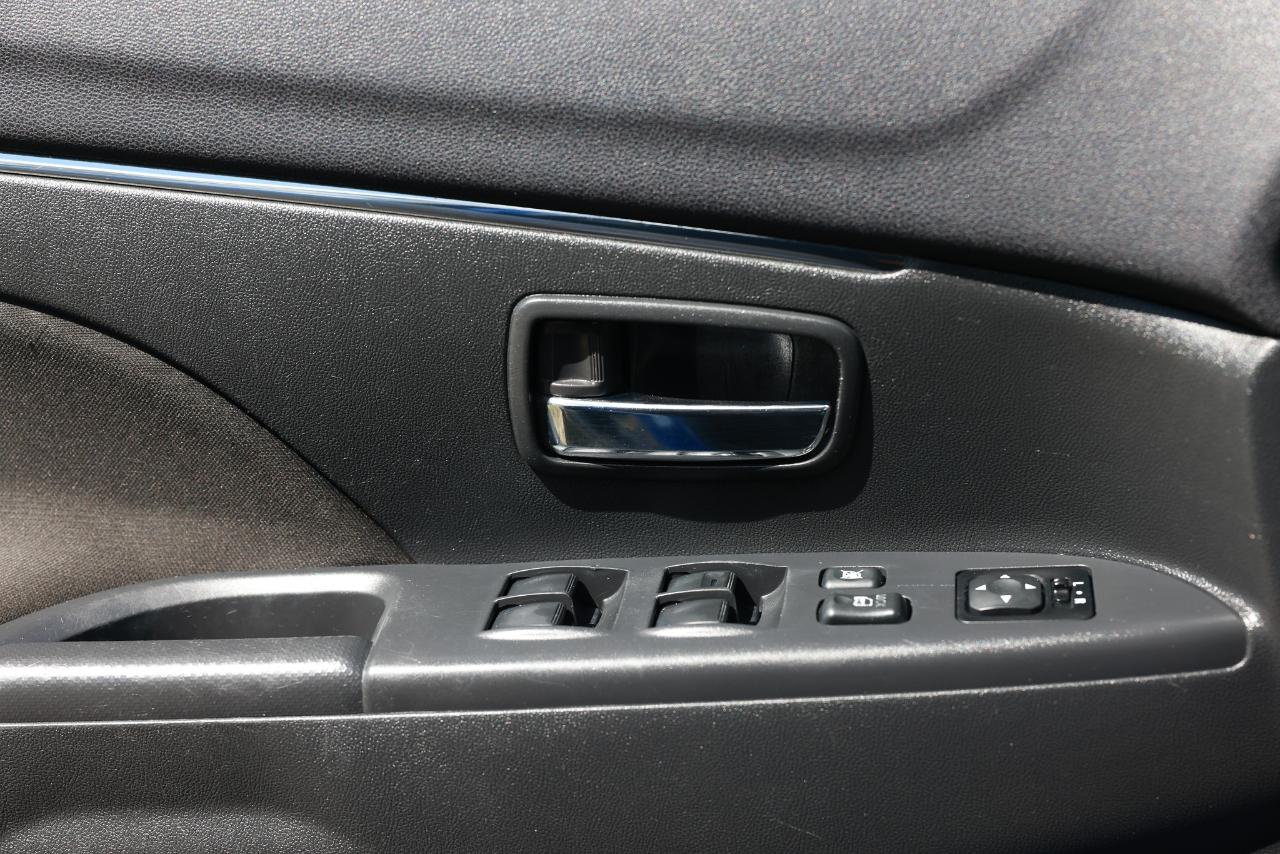 Mitsubishi Outlander Sport  2019