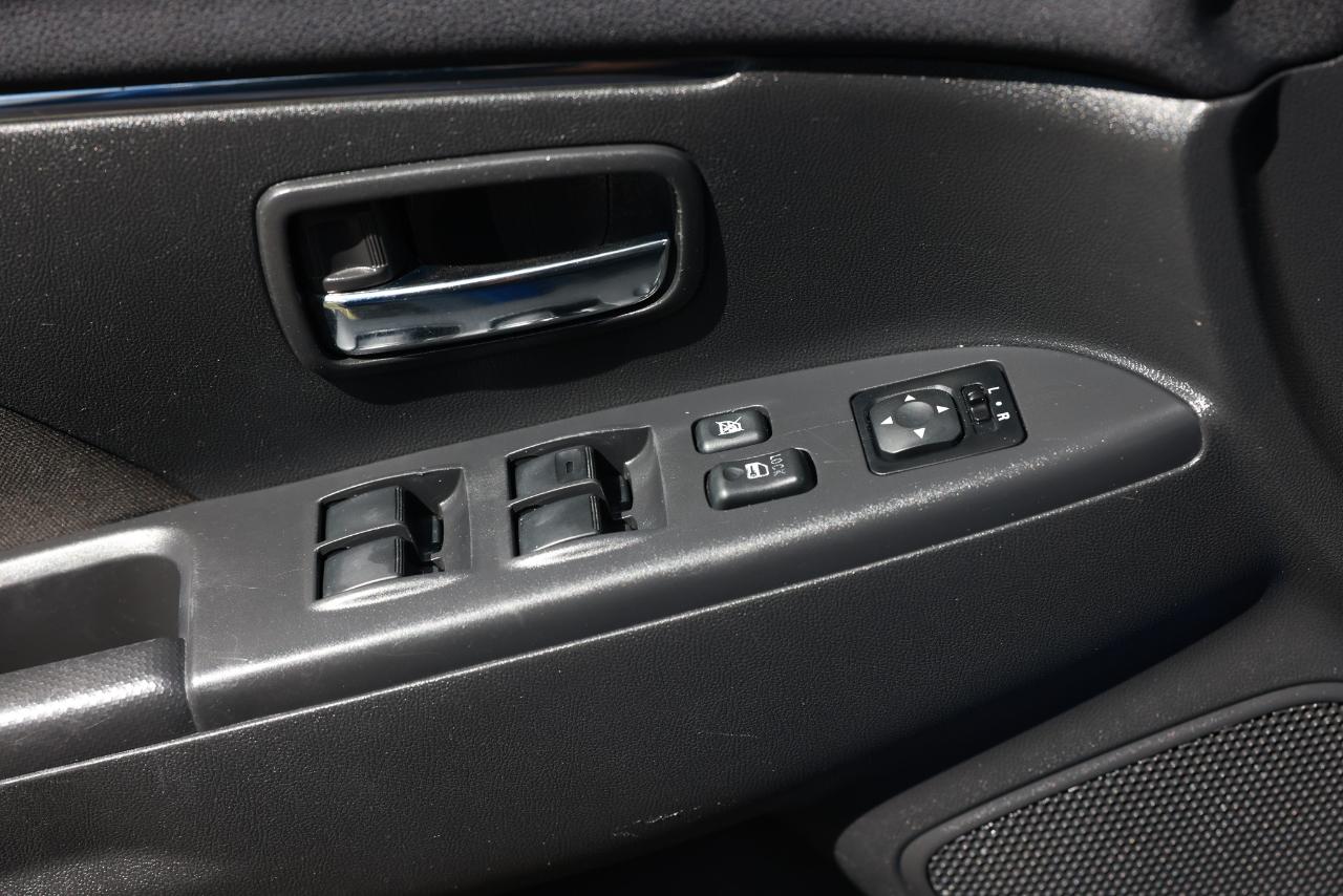Mitsubishi Outlander Sport  2019