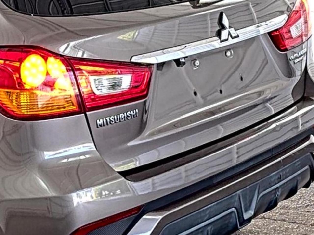 Mitsubishi Outlander Sport  2018