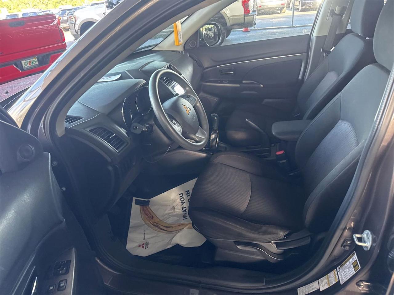 Mitsubishi Outlander Sport  2018