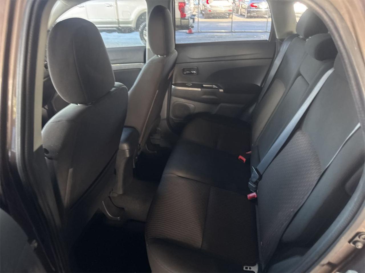 Mitsubishi Outlander Sport  2018