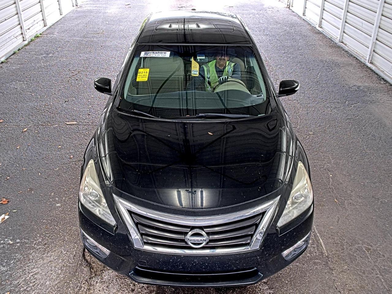 Nissan Altima  2015