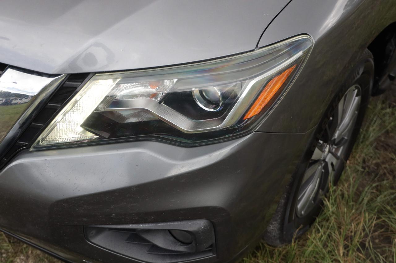 Nissan Pathfinder  2018