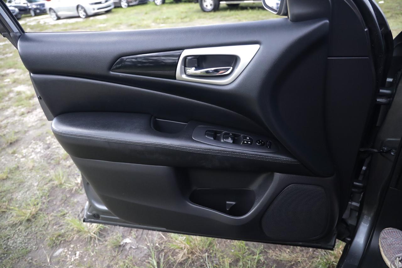 Nissan Pathfinder  2018