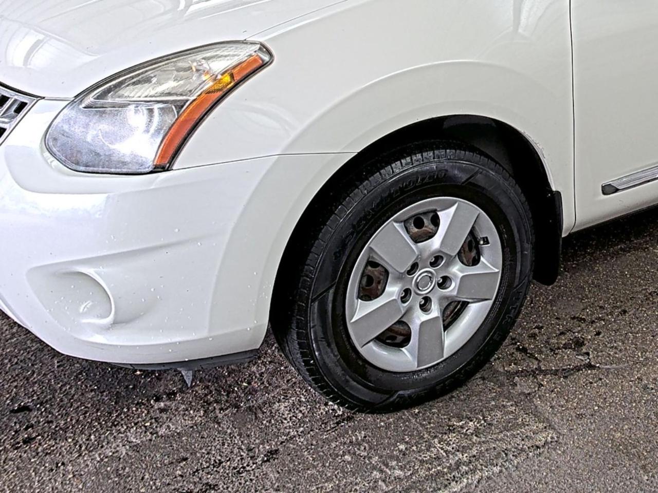 Nissan Rogue Select  2014