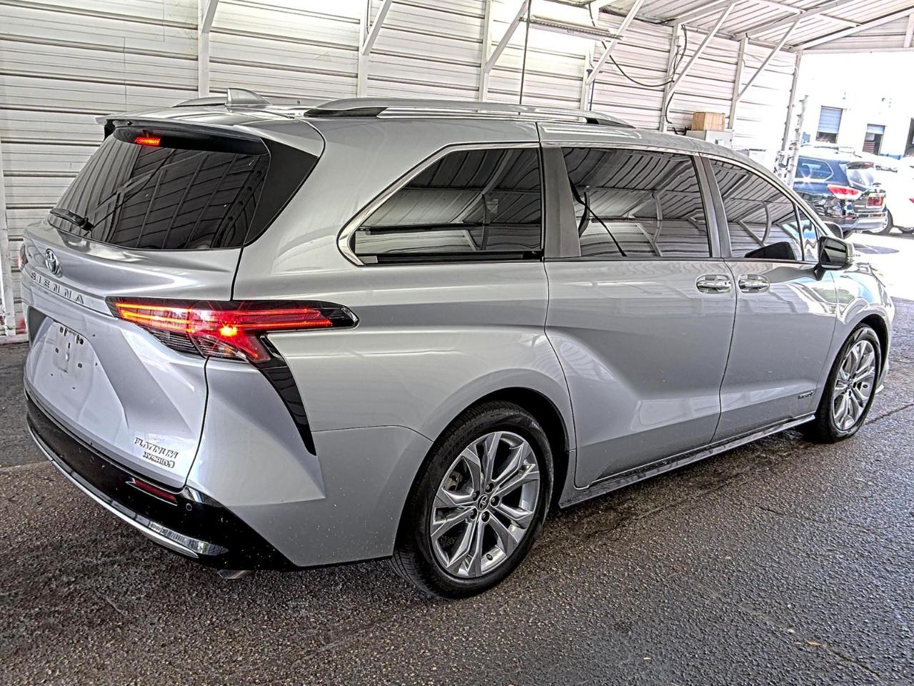 Toyota Sienna  2021