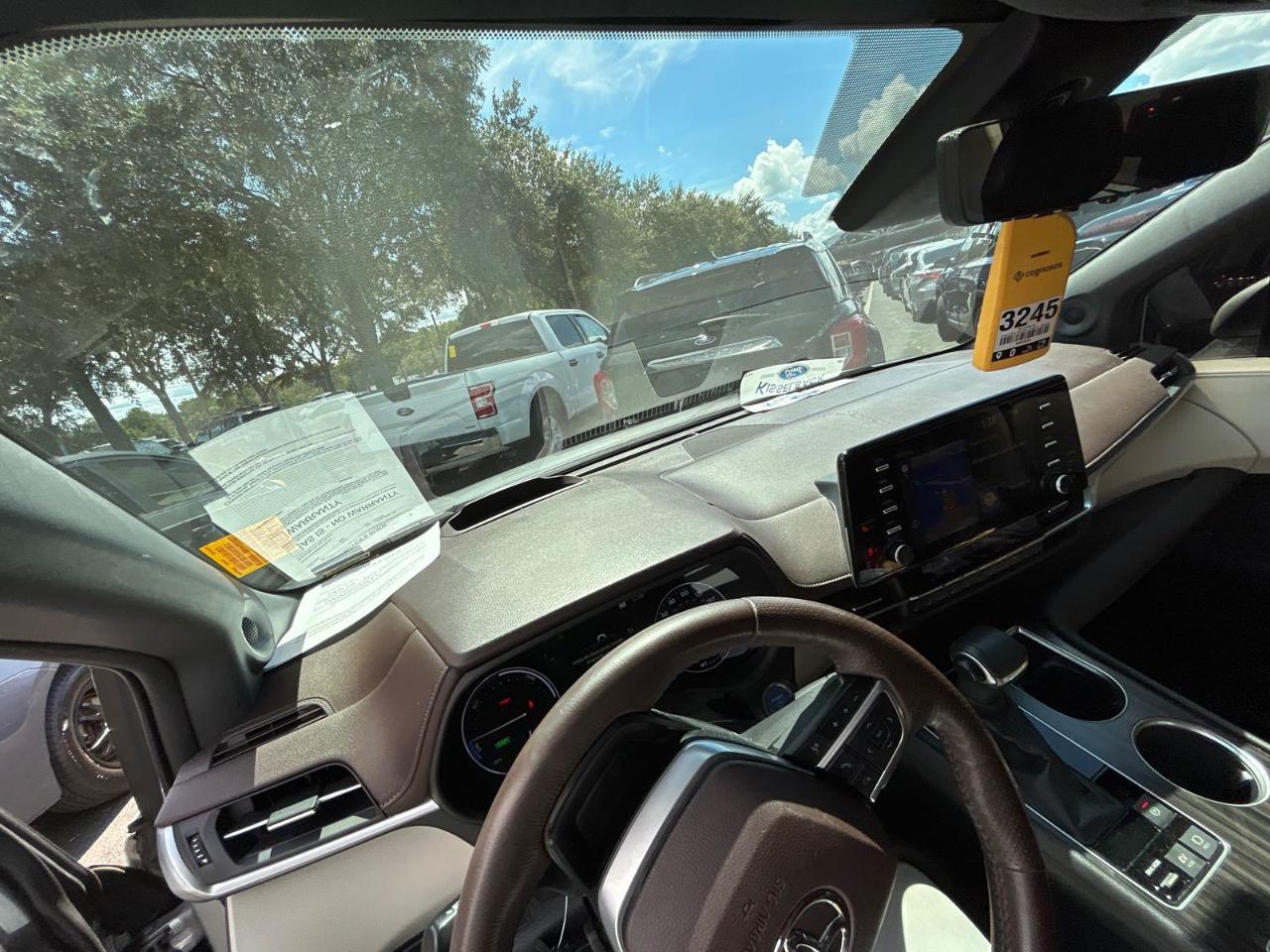 Toyota Sienna  2021