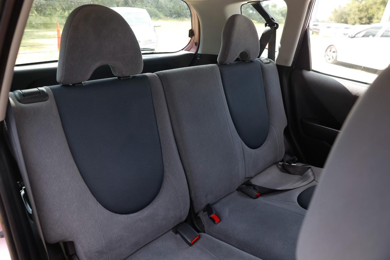 Honda Fit  2001