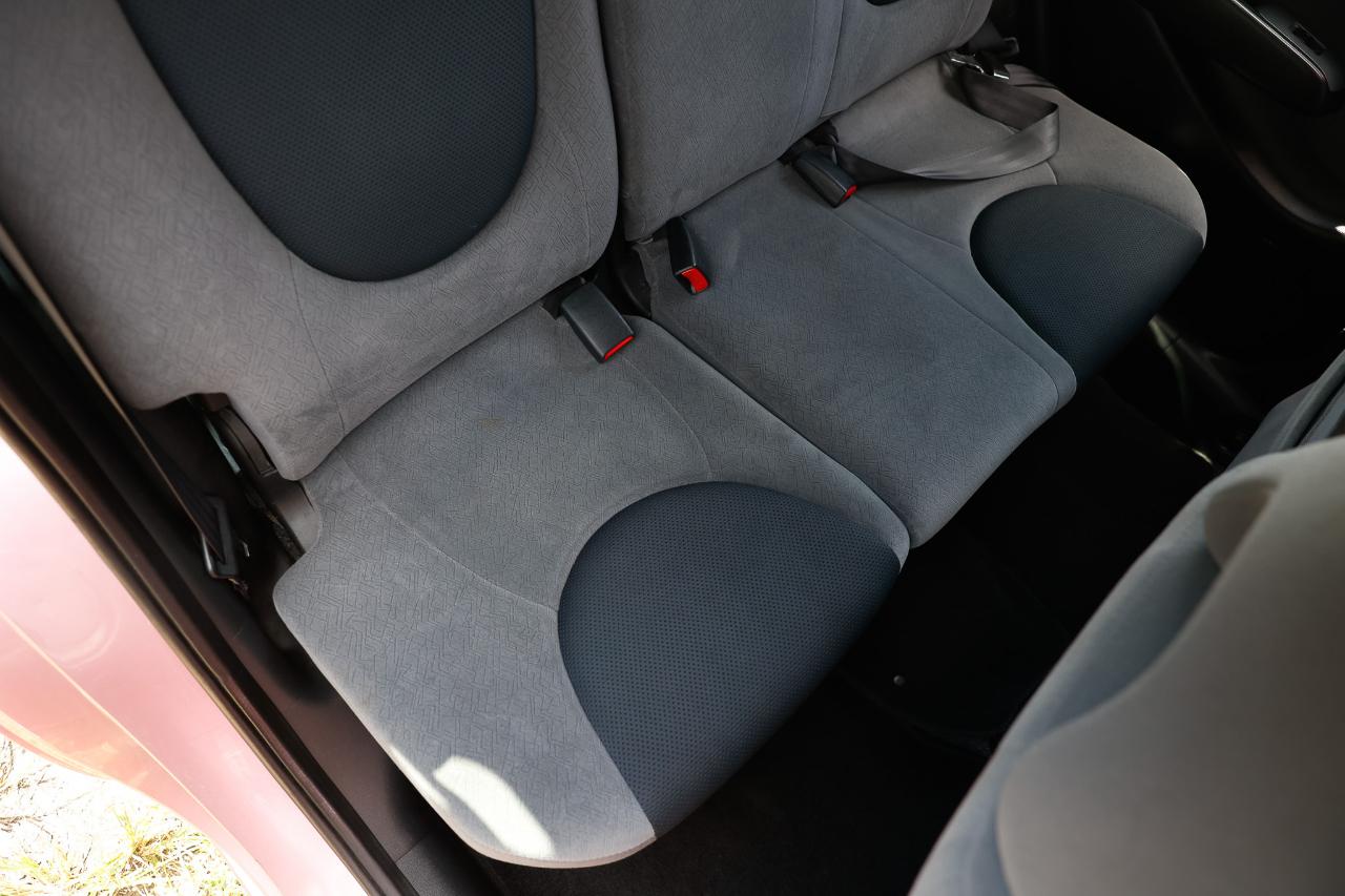 Honda Fit  2001