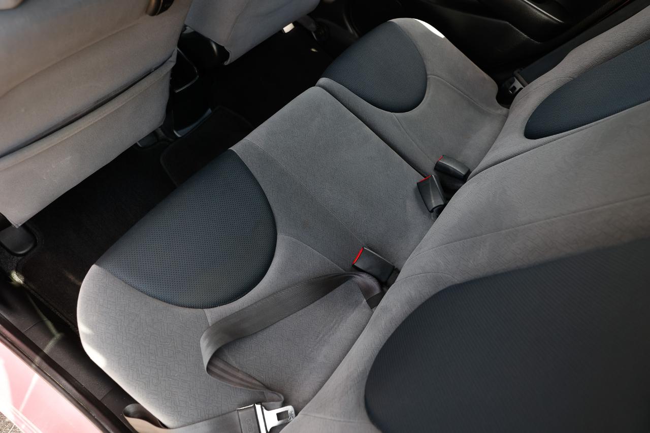 Honda Fit  2001