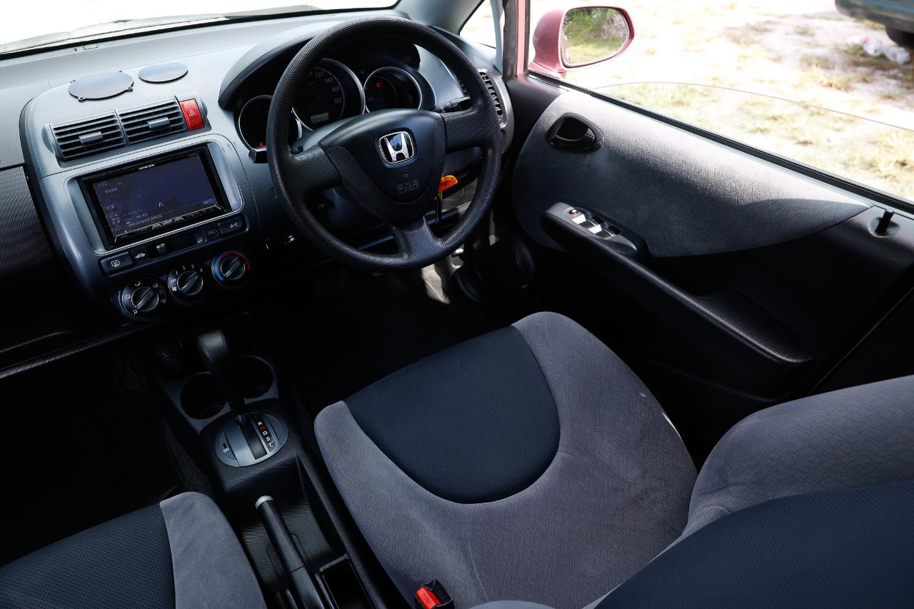 Honda Fit  2001