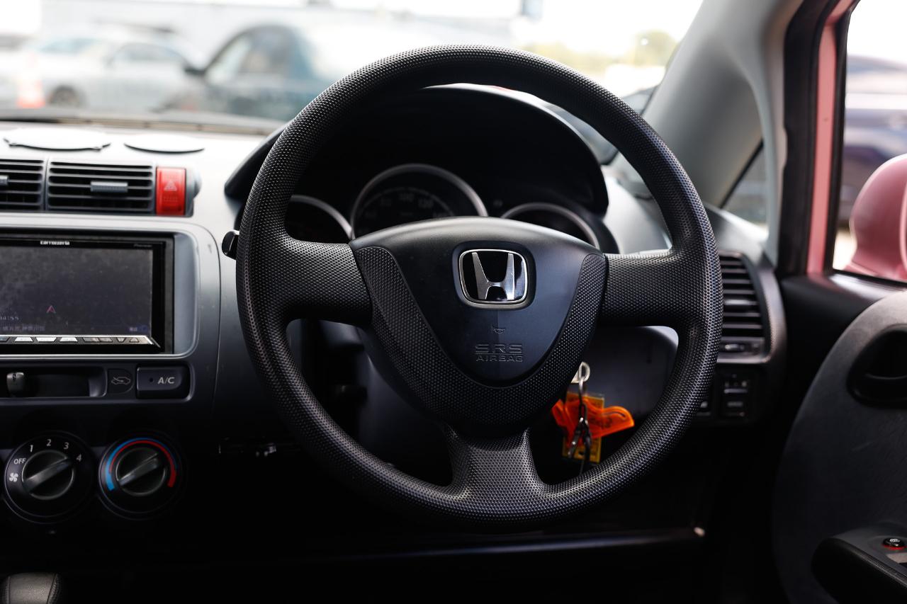 Honda Fit  2001