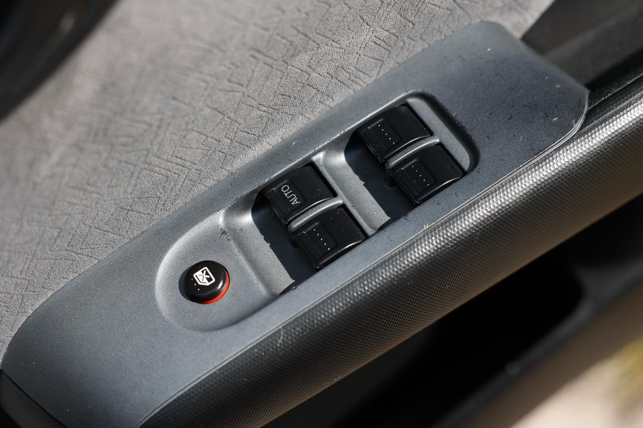 Honda Fit  2001