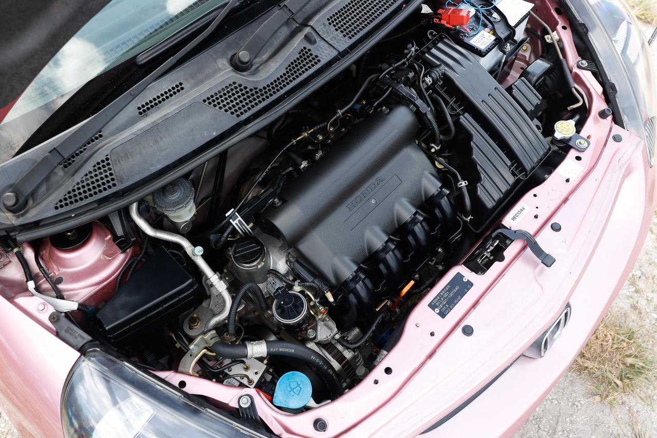 Honda Fit  2001