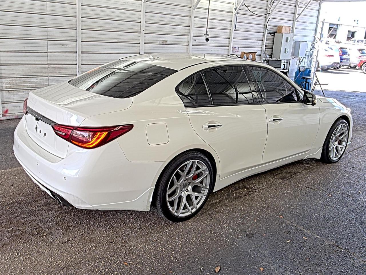 Infiniti Q50  2019