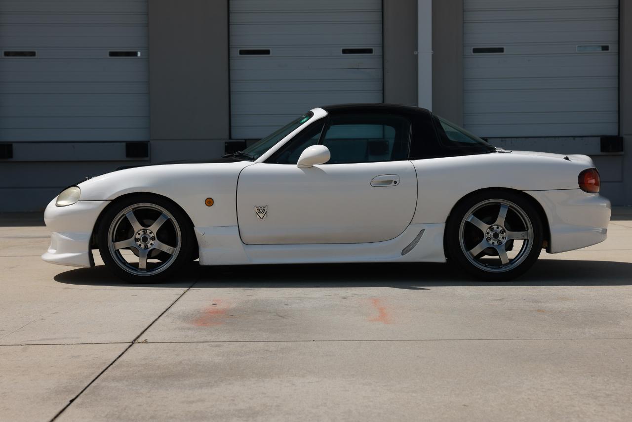 Mazda Miata  1998