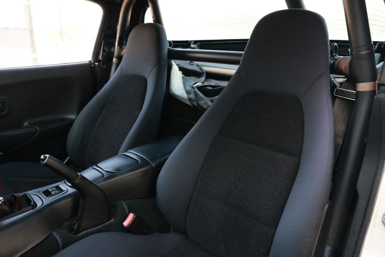 Mazda Miata  1998