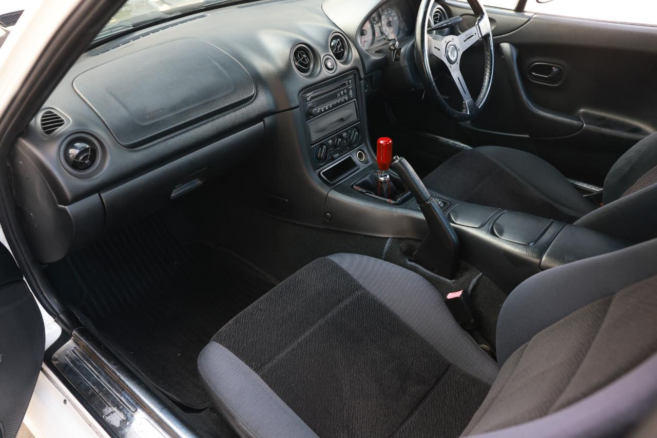 Mazda Miata  1998