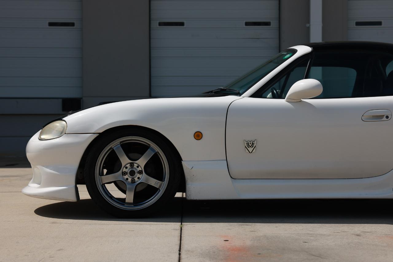 Mazda Miata  1998