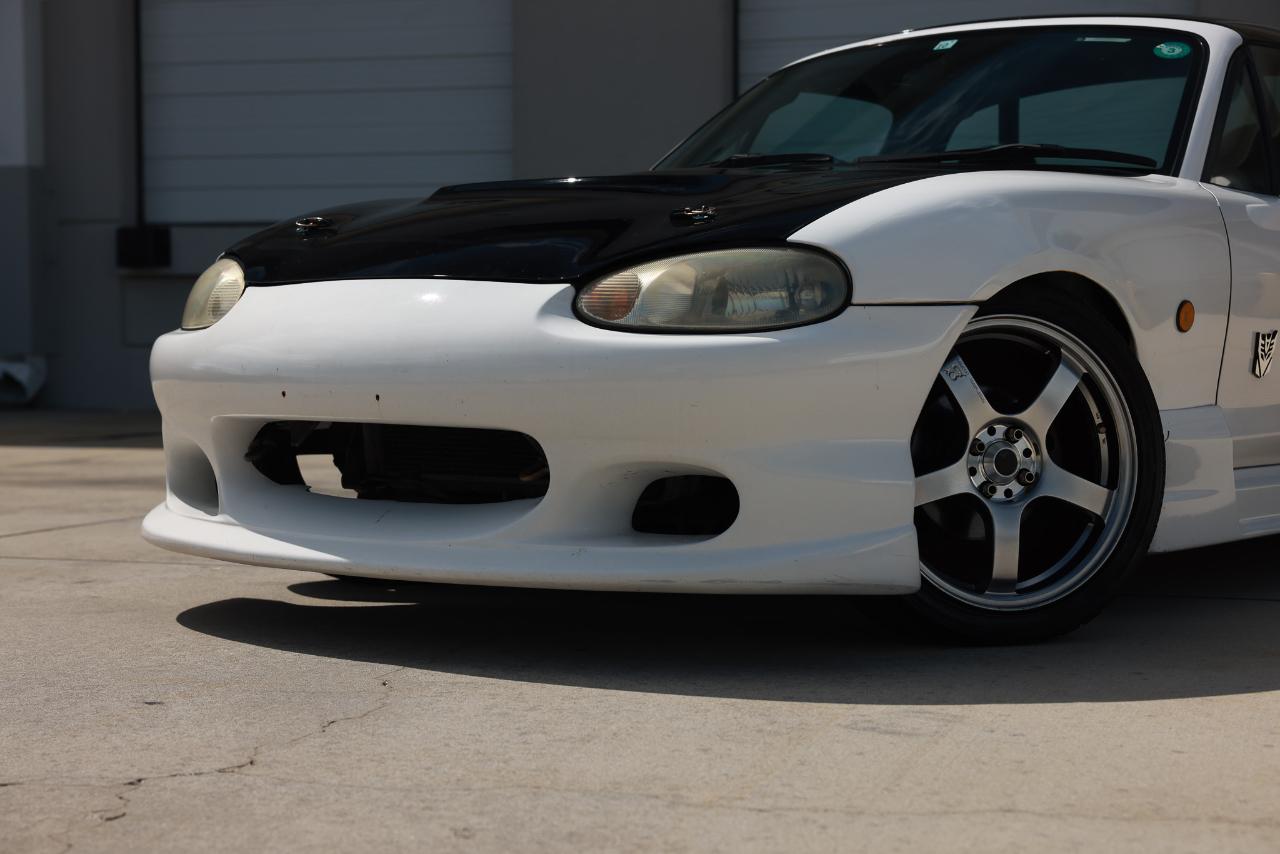 Mazda Miata  1998