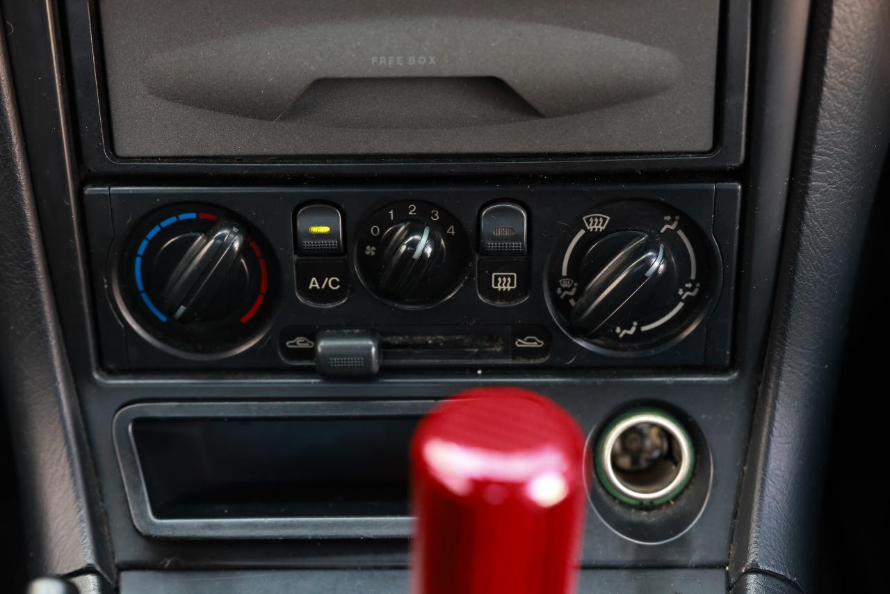 Mazda Miata  1998