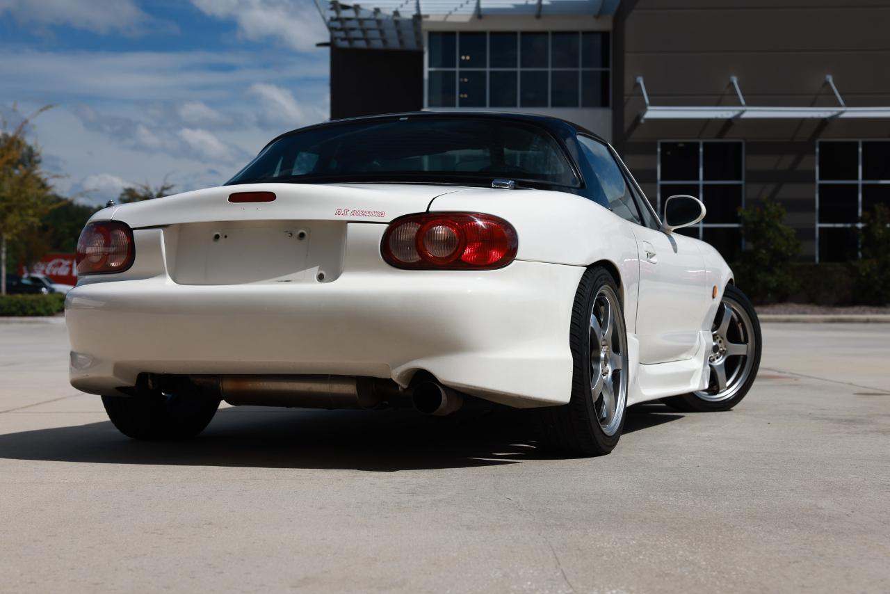 Mazda Miata  1998