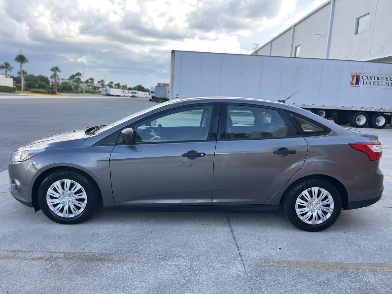 Ford Focus  2013