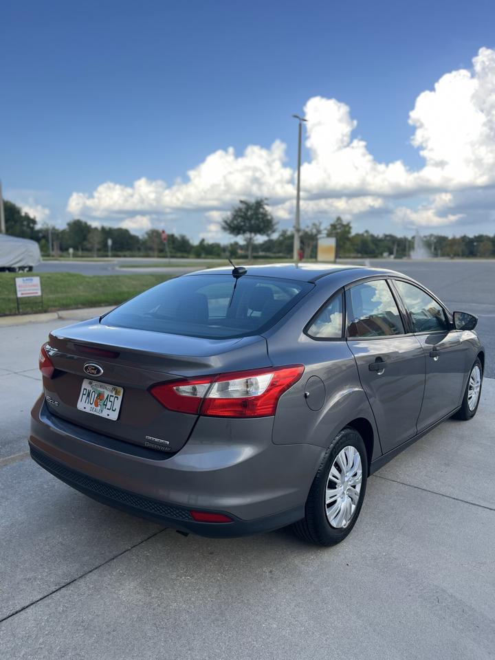 Ford Focus  2013