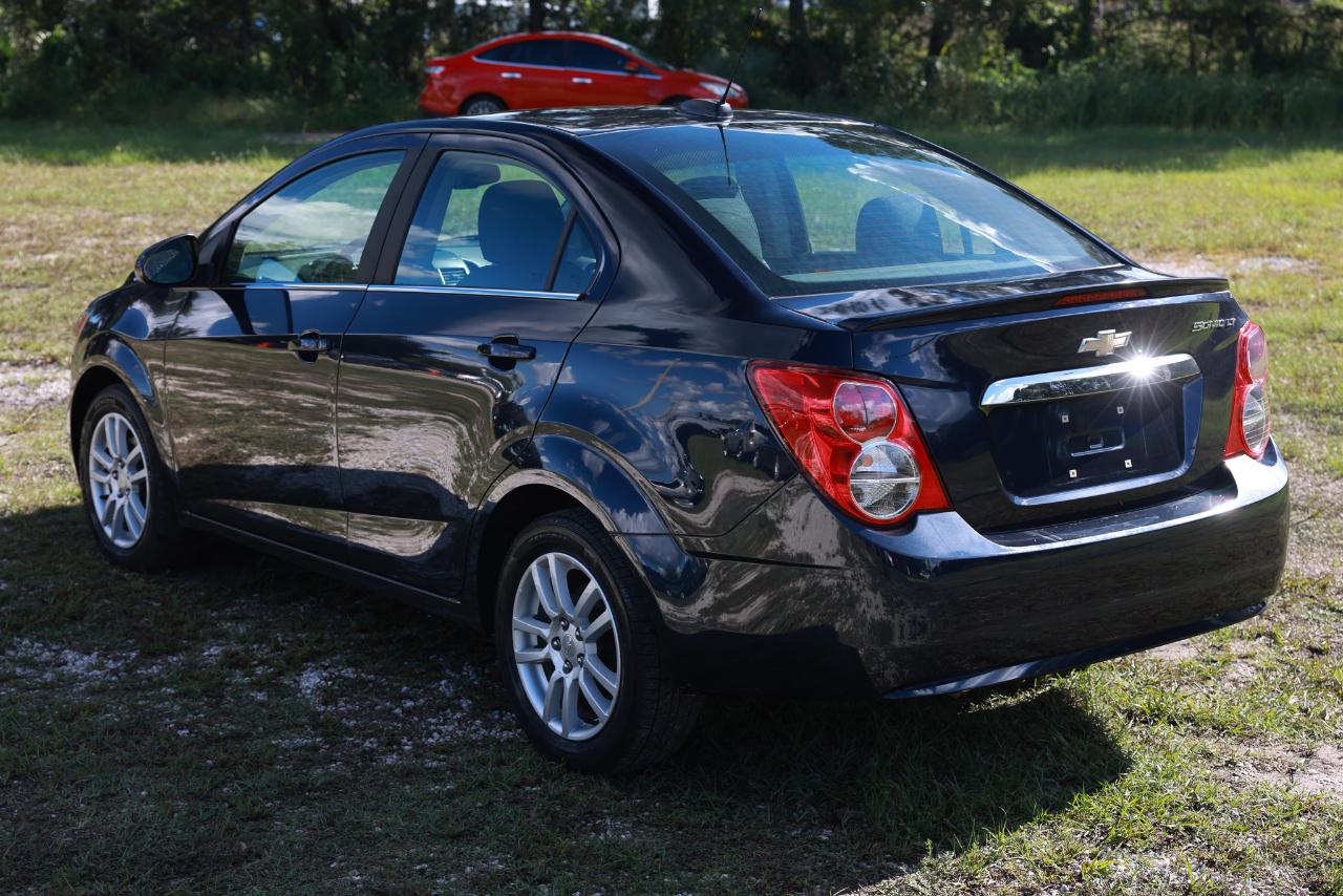 Chevrolet Sonic  2015