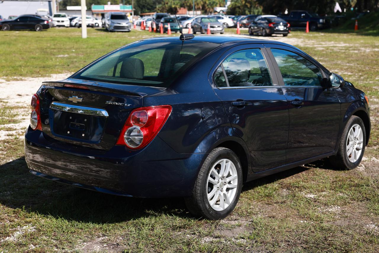 Chevrolet Sonic  2015