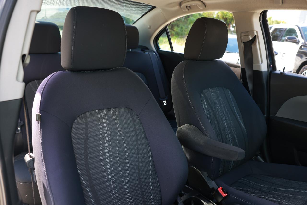 Chevrolet Sonic  2015