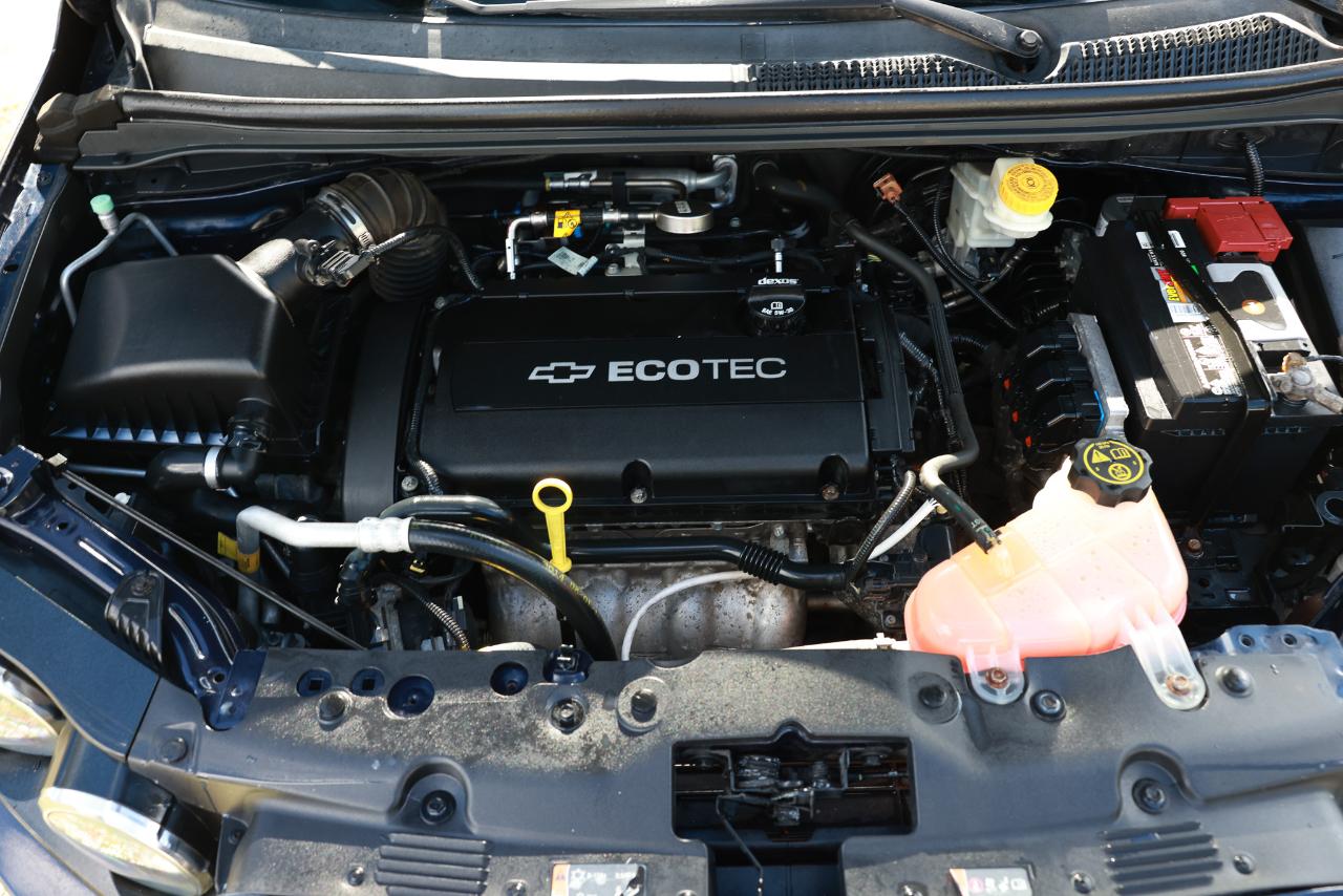 Chevrolet Sonic  2015