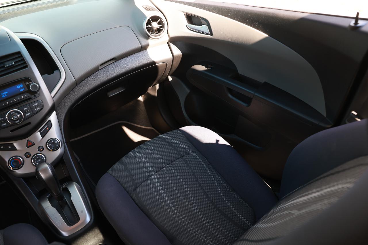 Chevrolet Sonic  2015