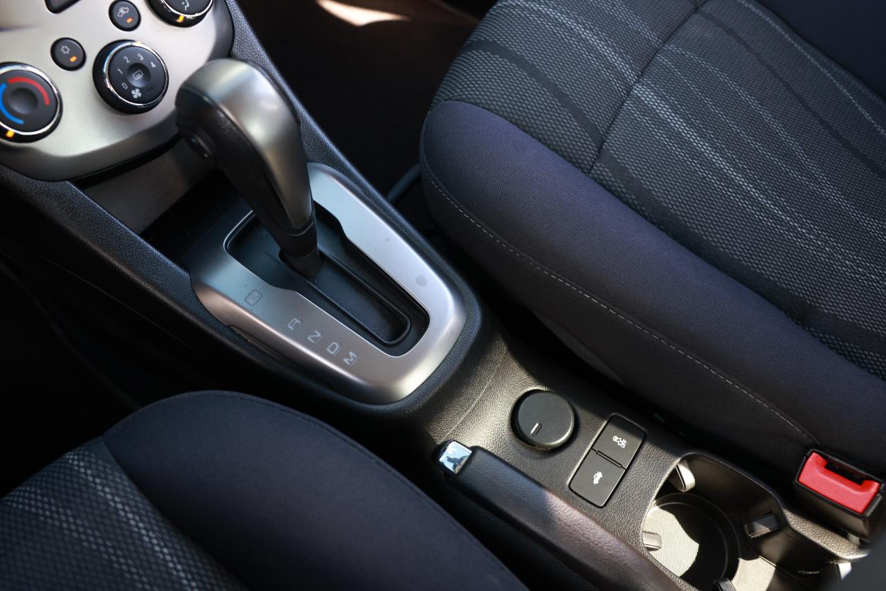 Chevrolet Sonic  2015