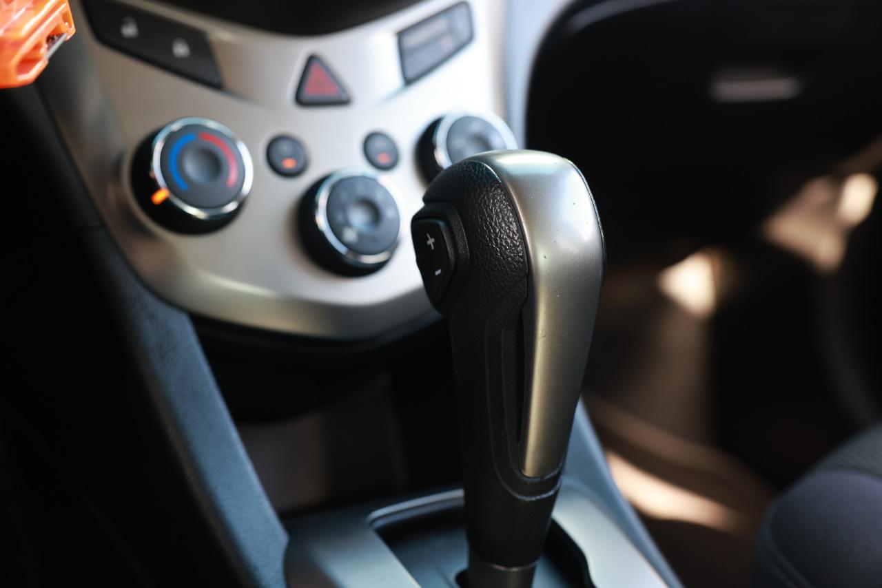 Chevrolet Sonic  2015