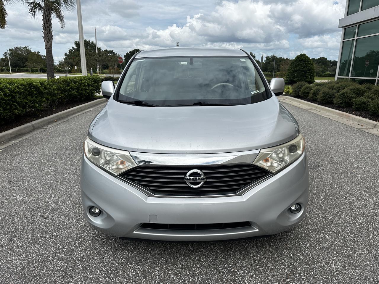 Nissan Quest  2015