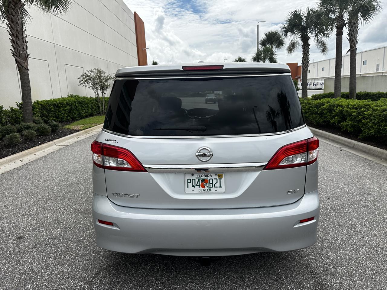 Nissan Quest  2015