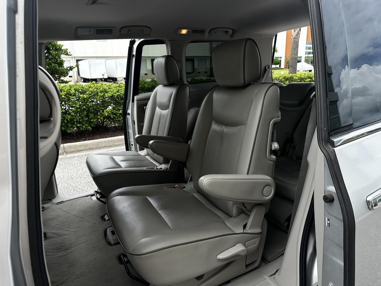 Nissan Quest  2015